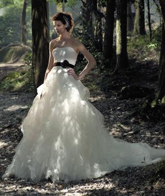Enzoani Fawn Enzoani Bridal Gown