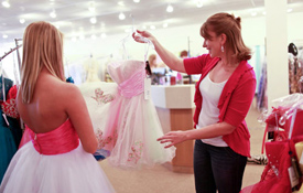Why Shop Early for Dresses prom shopping